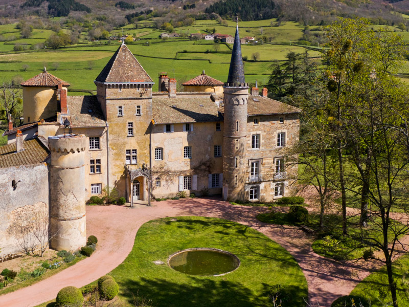 chateau-de-st-point-lamartine-bourgogne